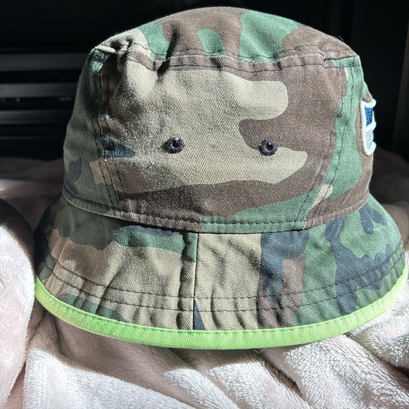 New Era NFL Seattle Seahawks Camo Bucket Hat- size M - Picture 4 of 7